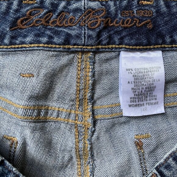 Eddie Bauer Women's Shaped Fit Straight Leg Specially Dyed Denim Jeans Size 14 R - Picture 8 of 8